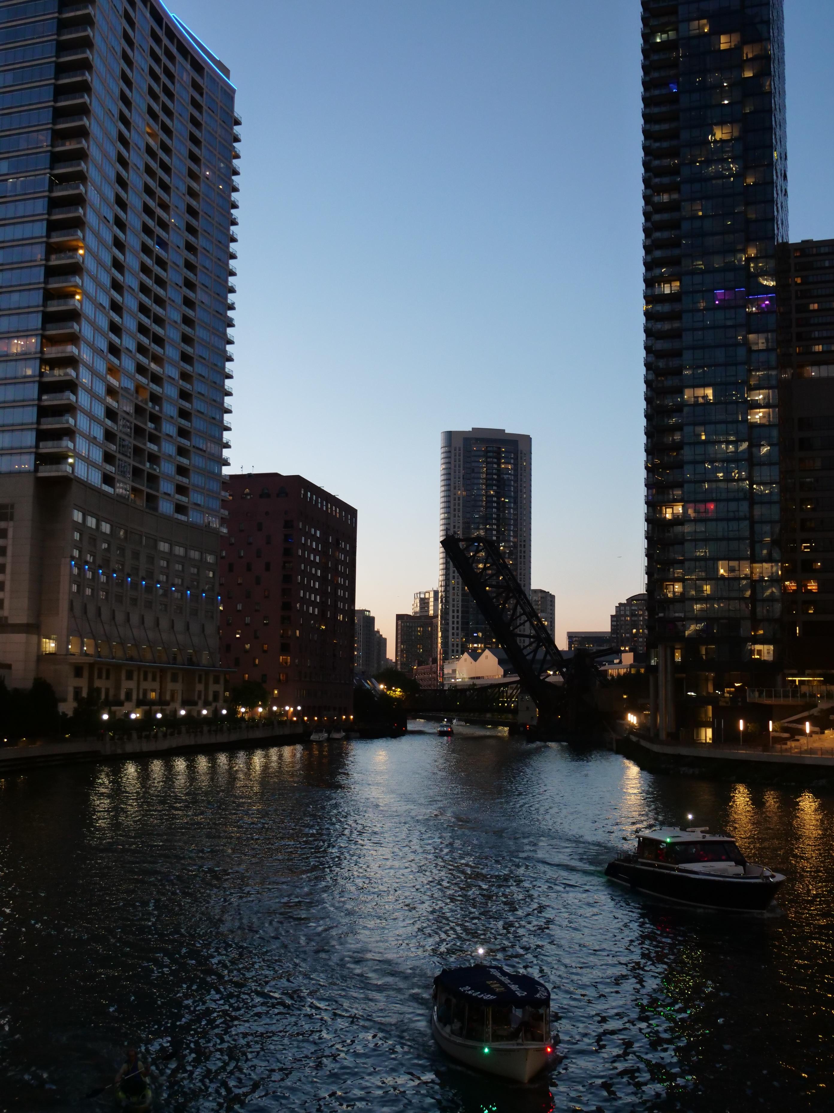 The Chicago River and its bridges at dusk